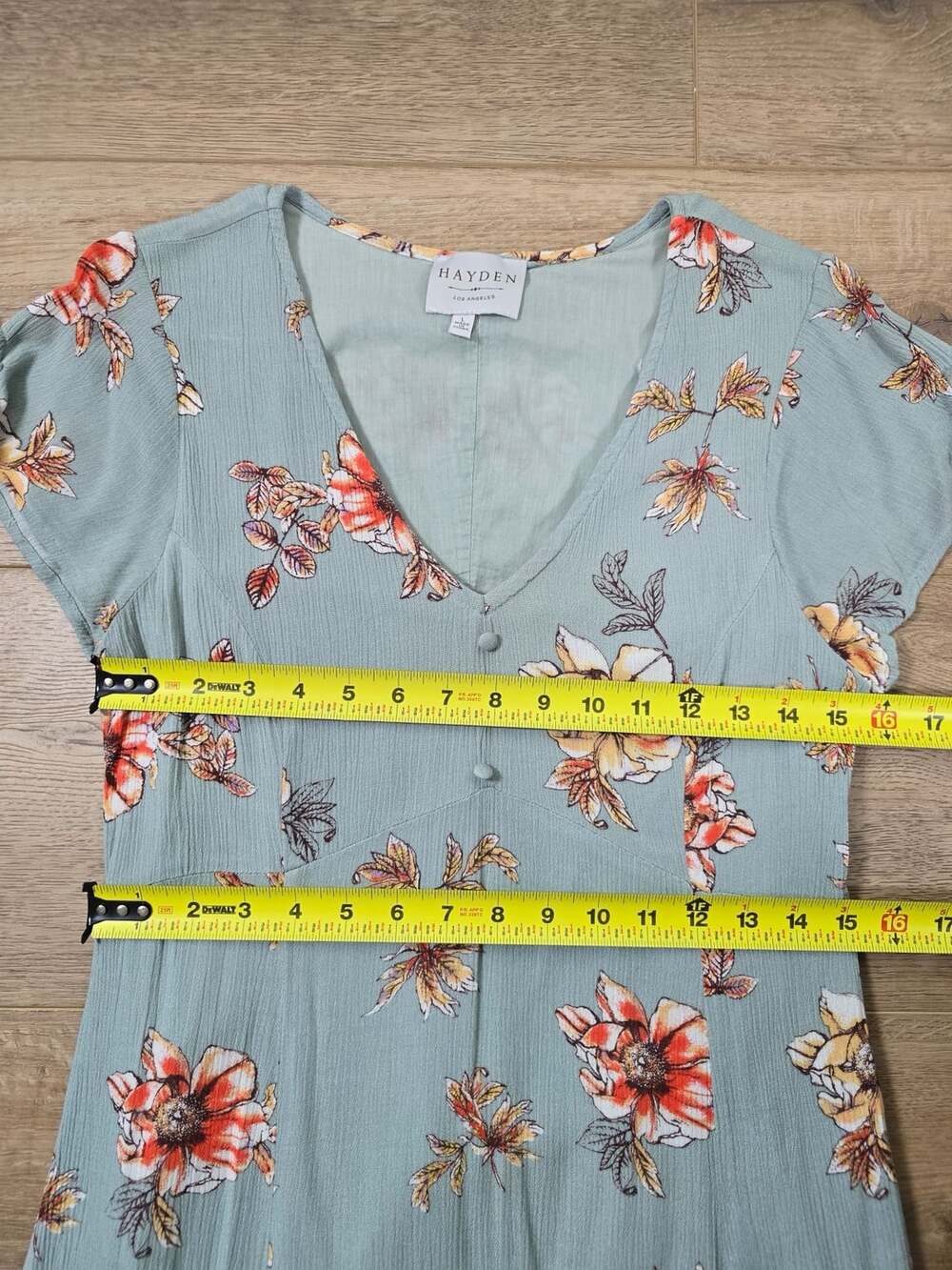 Hayden Los Angeles Floral Maxi Dress Sage Green Button Front Slit Size L - Picture 4 of 8